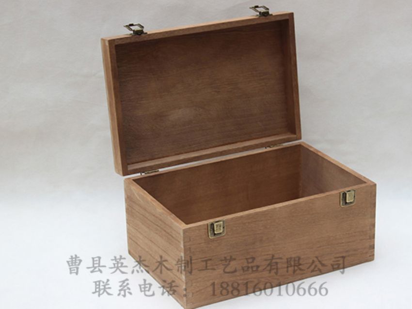 點(diǎn)擊查看詳細(xì)信息<br>標(biāo)題：復(fù)古松木盒 閱讀次數(shù)：1101