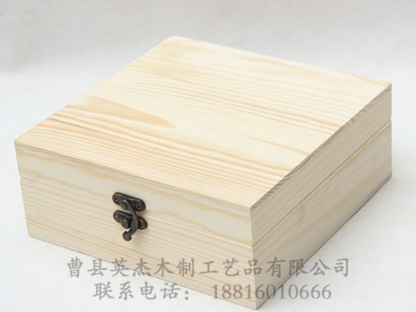 點(diǎn)擊查看詳細(xì)信息<br>標(biāo)題：松木原木色木盒 閱讀次數(shù)：1127