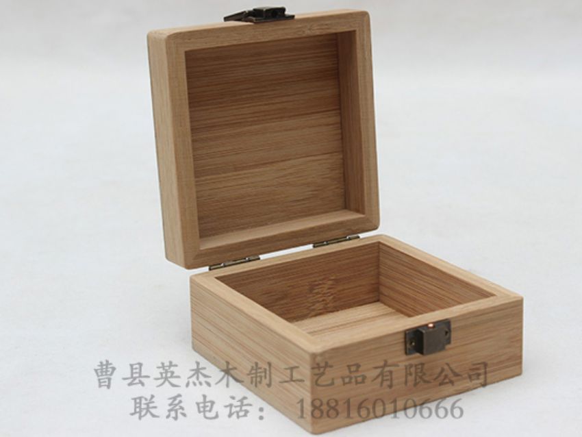 點(diǎn)擊查看詳細(xì)信息<br>標(biāo)題：原木色竹木木盒 閱讀次數(shù)：1110