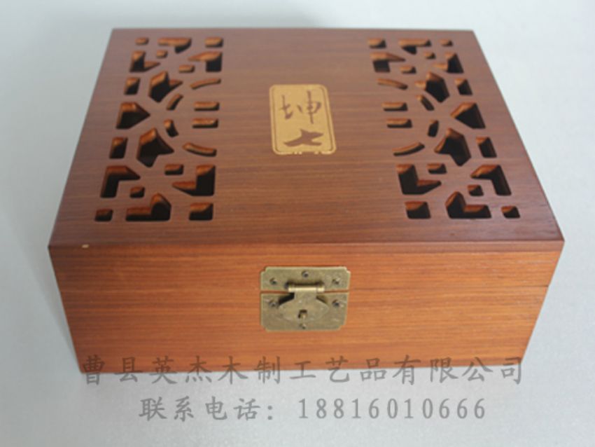 點擊查看詳細信息<br>標題：竹木茶葉盒 閱讀次數(shù)：1117