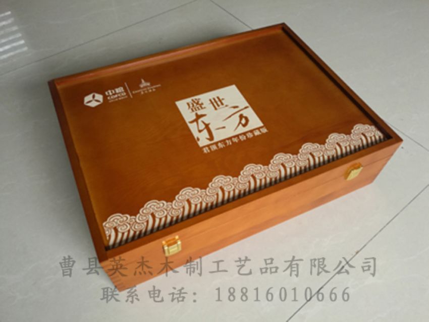 點(diǎn)擊查看詳細(xì)信息<br>標(biāo)題：木制紅酒盒 閱讀次數(shù)：1136