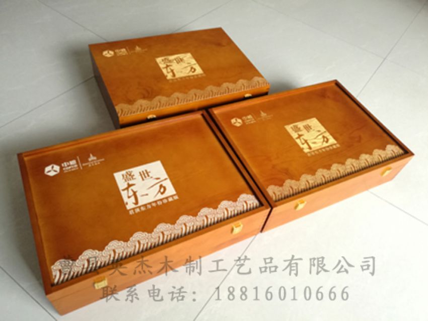 點(diǎn)擊查看詳細(xì)信息<br>標(biāo)題：木制紅酒盒 閱讀次數(shù)：1108