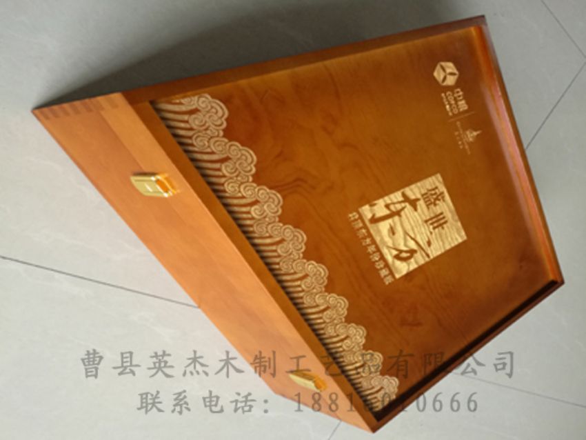 點(diǎn)擊查看詳細(xì)信息<br>標(biāo)題：木制紅酒盒 閱讀次數(shù)：1185